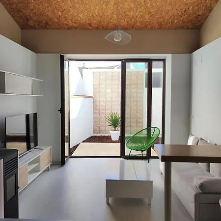 Vuelve Apartamentos Fuente de Cantos Exterior photo
